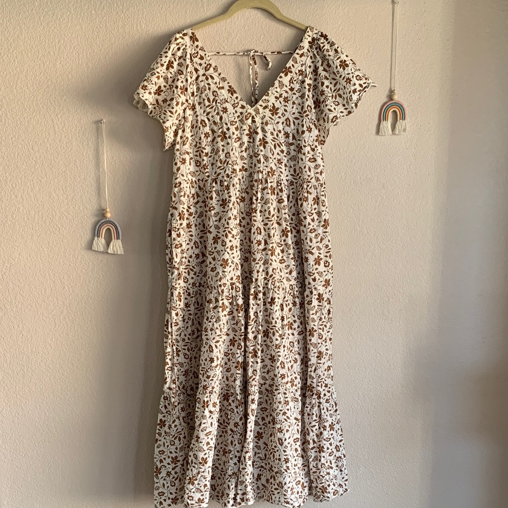 Old Navy Flowy Brown Floral Tiered Skirt Maxi Dress Medium